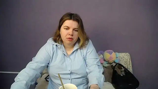 Snapshot of so_shy chatting on April 20, 2026, 6:16 am so shy online show from April 20, 2026, 6:16 am