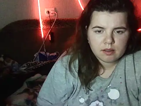 so shy online show from September 27, 2025, 6:47 pm