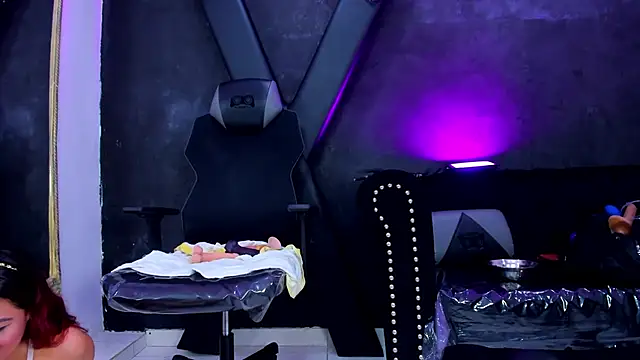 DarlingBDSM  online show from November 15, 2025, 2:43 pm