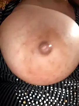 Snapshot of carmelasexy chatting on January 9, 2026, 1:12 am carmelasexy online show from January 9, 2026, 1:12 am