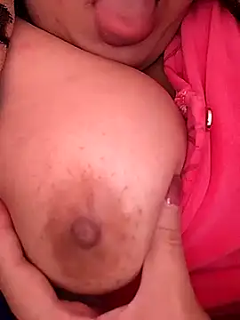 Snapshot of carmelasexy chatting on December 18, 2025, 1:15 pm carmelasexy online show from December 18, 2025, 1:15 pm