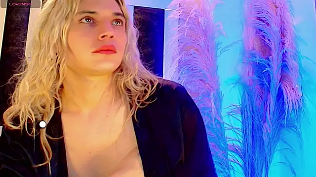 Snapshot of honey_skin chatting on February 20, 2026, 11:17 pm honey skin online show from February 20, 2026, 11:17 pm