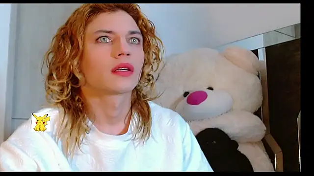 Snapshot of honey_skin chatting on March 20, 2025, 2:21 pm honey skin online show from March 20, 2025, 2:21 pm