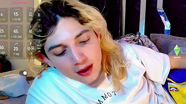 Snapshot of honey_skin chatting on November 20, 2025, 4:02 am honey skin online show from November 20, 2025, 4:02 am