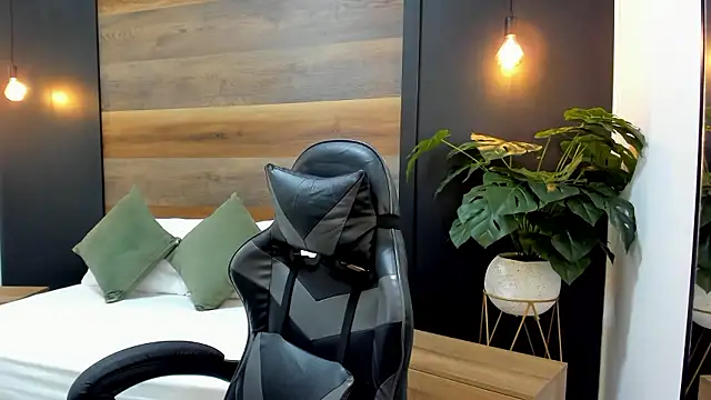 Snapshot of candy_summer28 chatting on January 10, 2026, 12:11 pm candy summer28 online show from January 10, 2026, 12:11 pm