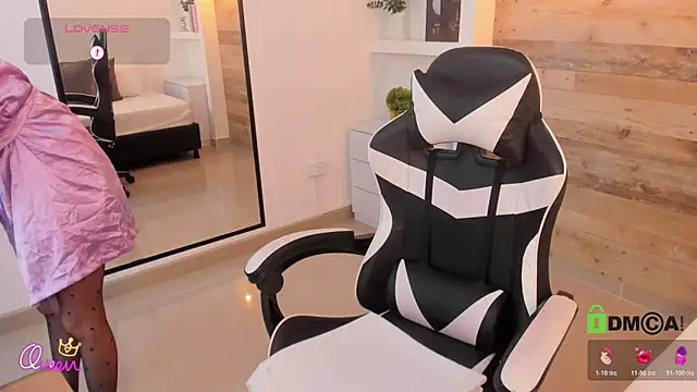 candy summer28 online show from March 9, 2026, 7:28 pm