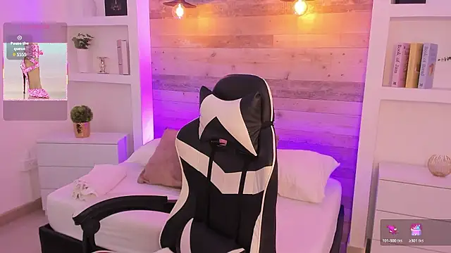 Snapshot of candy_summer28 chatting on January 9, 2026, 7:21 pm candy summer28 online show from January 9, 2026, 7:21 pm