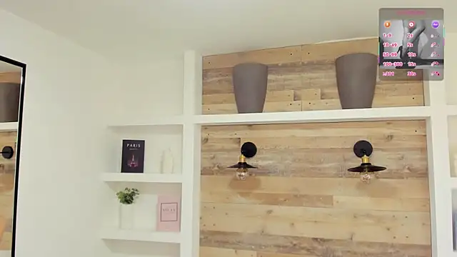 Snapshot of candy_summer28 chatting on December 17, 2025, 7:08 pm candy summer28 online show from December 17, 2025, 7:08 pm