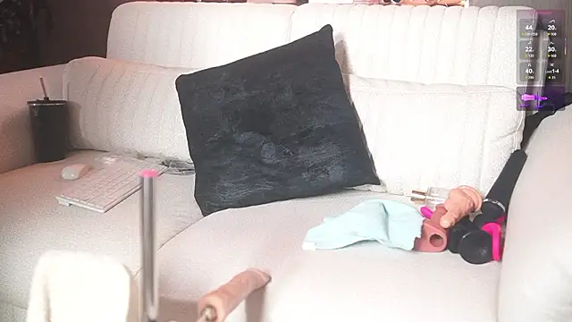 Snapshot of katlyn_martins chatting on February 26, 2026, 6:19 pm katlyn martins online show from February 26, 2026, 6:19 pm