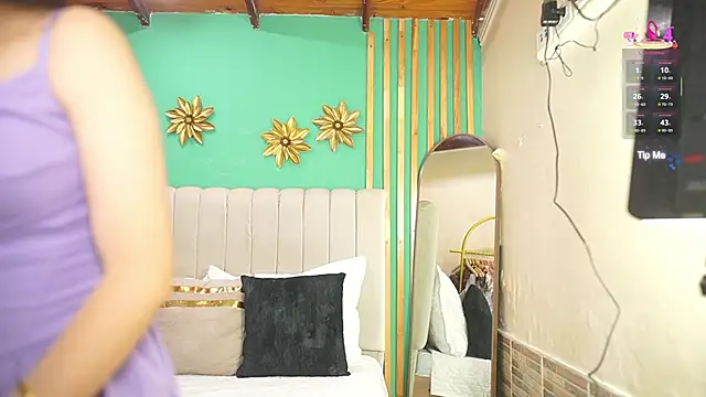 katlyn martins online show from September 17, 2025, 7:05 pm