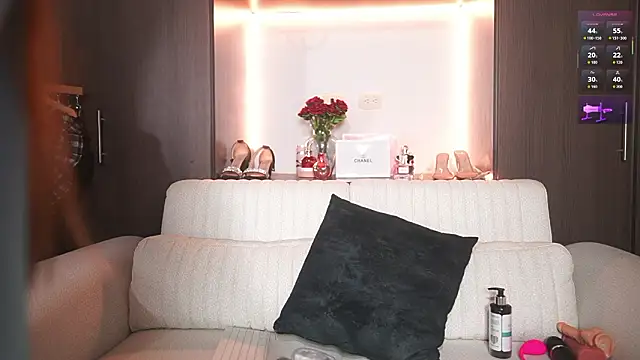 Snapshot of katlyn_martins chatting on February 4, 2026, 5:19 pm katlyn martins online show from February 4, 2026, 5:19 pm