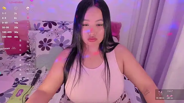 Snapshot of _Arianna08_ chatting on March 13, 2026, 2:05 am Arianna08 online show from March 13, 2026, 2:05 am