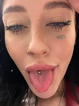 Snapshot of Melissa_crazy chatting on March 17, 2025, 3:07 pm Melissa crazy online show from March 17, 2025, 3:07 pm