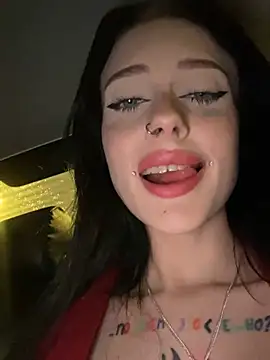 Snapshot of Melissa_crazy chatting on January 14, 2025, 3:15 pm Melissa crazy online show from January 14, 2025, 3:15 pm