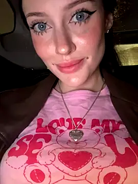 Snapshot of Melissa_crazy chatting on November 9, 2025, 3:05 pm Melissa crazy online show from November 9, 2025, 3:05 pm