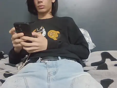 Snapshot of kk20fg chatting on February 2, 2026, 12:59 pm kk20fg online show from February 2, 2026, 12:59 pm