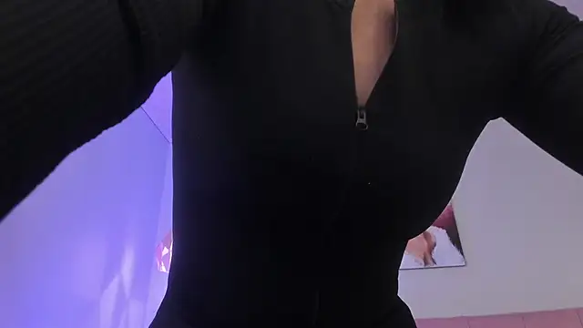 ScarletGV online show from January 7, 2026, 5:34 am