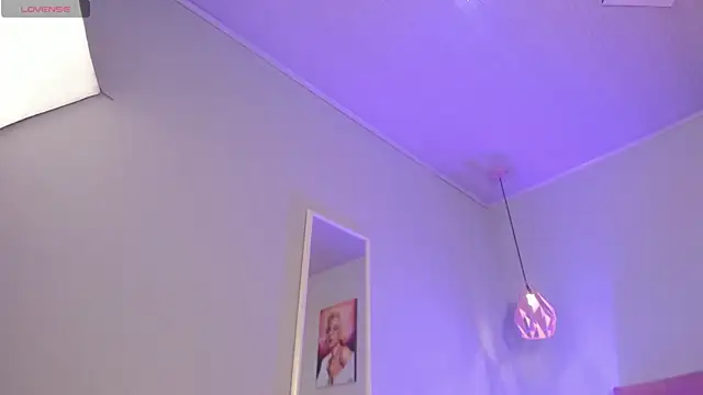 ScarletGV online show from March 21, 2026, 5:41 am