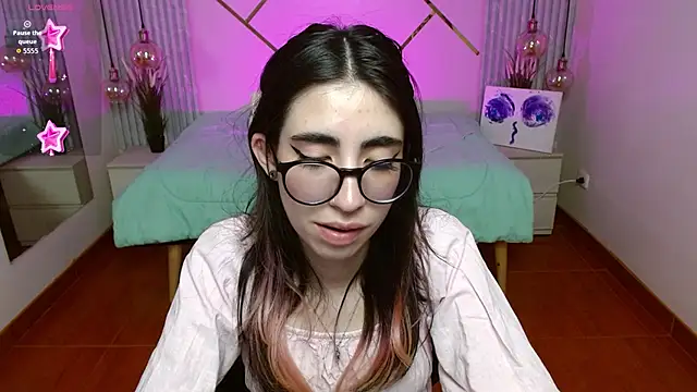 Snapshot of LenaRoses chatting on January 17, 2026, 9:51 pm LenaRoses online show from January 17, 2026, 9:51 pm