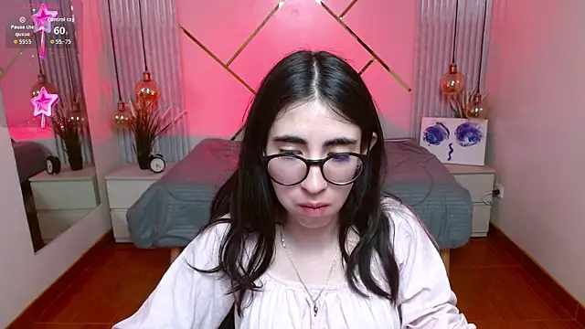 Snapshot of LenaRoses chatting on May 1, 2026, 8:14 pm LenaRoses online show from May 1, 2026, 8:14 pm