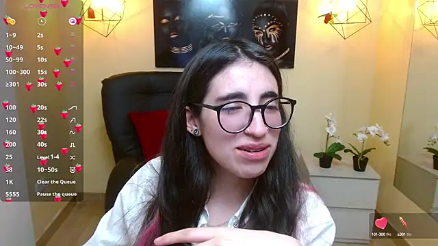 Snapshot of LenaRoses chatting on January 9, 2025, 8:22 pm LenaRoses online show from January 9, 2025, 8:22 pm