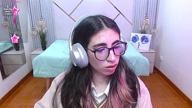 Snapshot of LenaRoses chatting on January 10, 2026, 7:53 pm LenaRoses online show from January 10, 2026, 7:53 pm