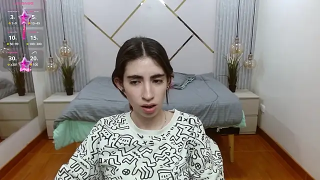 Snapshot of LenaRoses chatting on December 3, 2025, 3:33 pm LenaRoses online show from December 3, 2025, 3:33 pm