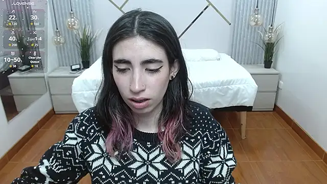 Snapshot of LenaRoses chatting on September 24, 2025, 7:42 pm LenaRoses online show from September 24, 2025, 7:42 pm