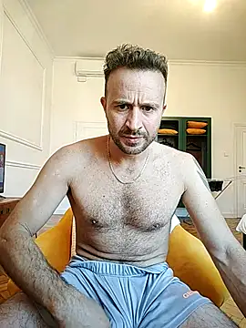 Snapshot of gilera250s chatting on October 4, 2025, 1:12 pm gilera250s online show from October 4, 2025, 1:12 pm