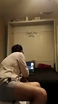 lRainbowBoy online show from April 1, 2026, 10:07 pm