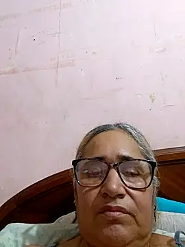  candi online show from October 15, 2025, 1:26 am