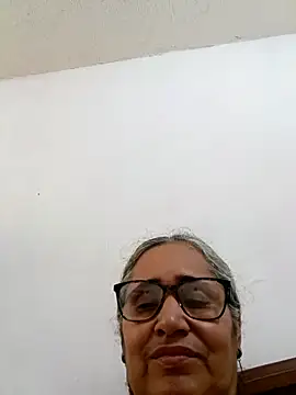 Snapshot of _candi chatting on May 10, 2026, 1:36 pm candi online show from May 10, 2026, 1:36 pm