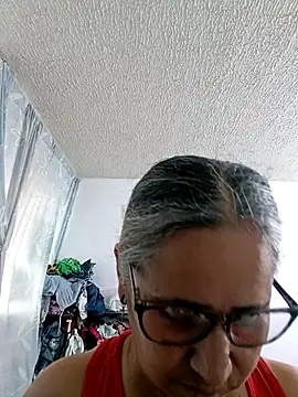 Snapshot of _candi chatting on April 26, 2026, 11:51 am candi online show from April 26, 2026, 11:51 am