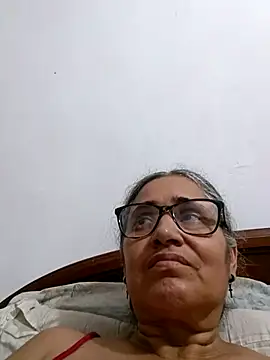 Snapshot of _candi chatting on May 4, 2026, 3:10 am candi online show from May 4, 2026, 3:10 am