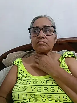 Snapshot of _candi chatting on May 18, 2026, 9:30 pm candi online show from May 18, 2026, 9:30 pm