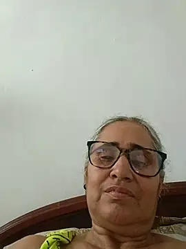 Snapshot of _candi chatting on May 17, 2026, 7:14 pm candi online show from May 17, 2026, 7:14 pm