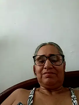 Snapshot of _candi chatting on May 8, 2026, 12:53 pm candi online show from May 8, 2026, 12:53 pm