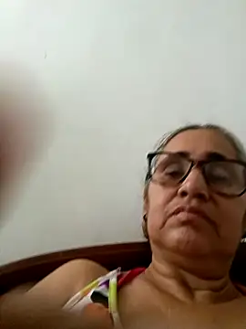 Snapshot of _candi chatting on May 5, 2026, 6:11 pm candi online show from May 5, 2026, 6:11 pm