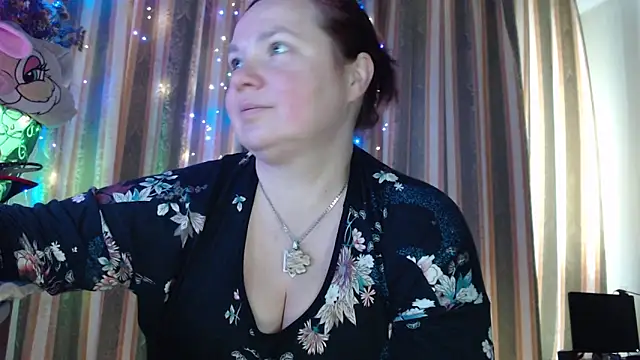 amorelara online show from May 14, 2026, 6:21 am