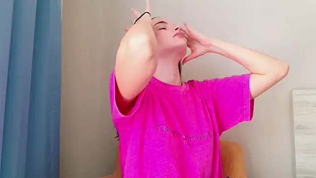 Snapshot of Miss_Arwen chatting on May 27, 2026, 7:38 am Miss Arwen online show from May 27, 2026, 7:38 am