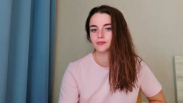 Snapshot of Miss_Arwen chatting on May 20, 2026, 7:05 am Miss Arwen online show from May 20, 2026, 7:05 am