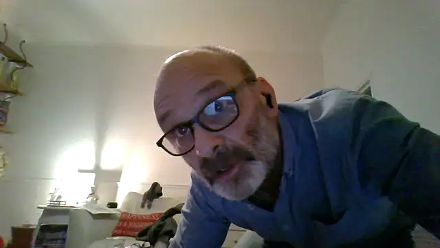 Snapshot of Shyboy817 chatting on December 17, 2025, 7:08 pm Shyboy817 online show from December 17, 2025, 7:08 pm