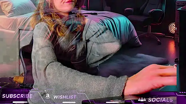 Snapshot of AriellaTaylor chatting on March 21, 2025, 8:39 am AriellaTaylor online show from March 21, 2025, 8:39 am