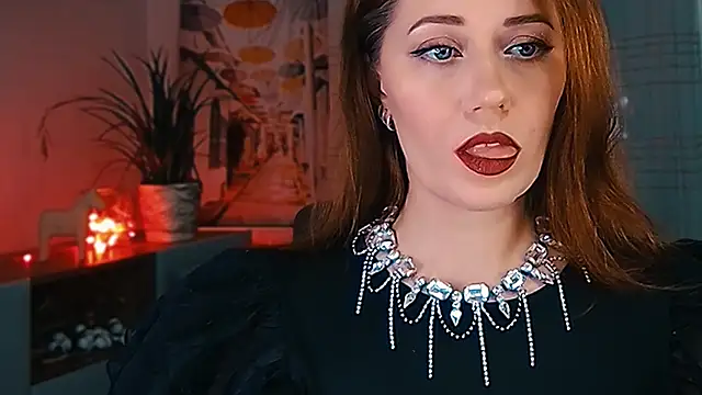 MissBeverlyMills online show from February 10, 2026, 5:39 am