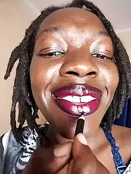 Snapshot of Missspoilmeifyouloveme chatting on January 27, 2025, 12:37 pm Missspoilmeifyouloveme online show from January 27, 2025, 12:37 pm