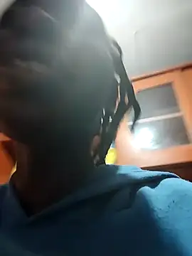 Snapshot of Missspoilmeifyouloveme chatting on January 24, 2025, 2:28 am Missspoilmeifyouloveme online show from January 24, 2025, 2:28 am