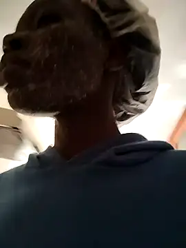 Snapshot of Missspoilmeifyouloveme chatting on February 5, 2025, 6:35 am Missspoilmeifyouloveme online show from February 5, 2025, 6:35 am