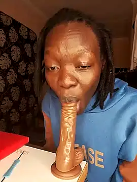 Snapshot of Missspoilmeifyouloveme chatting on January 24, 2025, 6:03 am Missspoilmeifyouloveme online show from January 24, 2025, 6:03 am