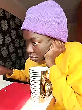 Snapshot of Missspoilmeifyouloveme chatting on January 18, 2025, 2:44 pm Missspoilmeifyouloveme online show from January 18, 2025, 2:44 pm