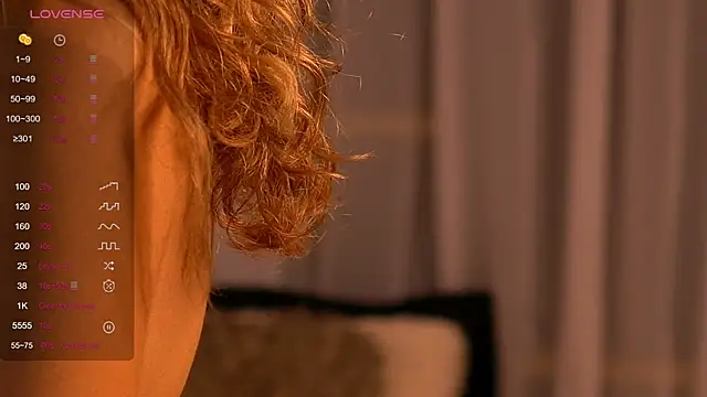 Snapshot of CynthiaWest chatting on December 5, 2025, 4:11 am CynthiaWest online show from December 5, 2025, 4:11 am